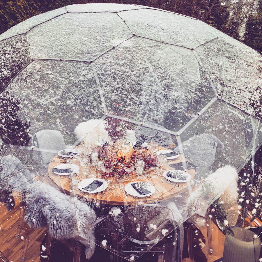 repas en plein air dans la neige