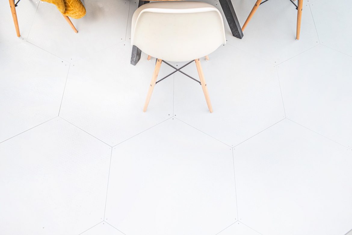 Plancher isolé pour le dôme