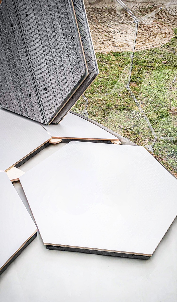Plancher modulaire pour le glamping