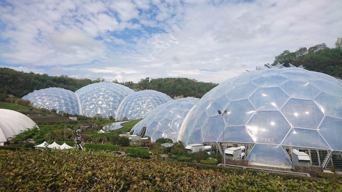 Dômes du projet Eden