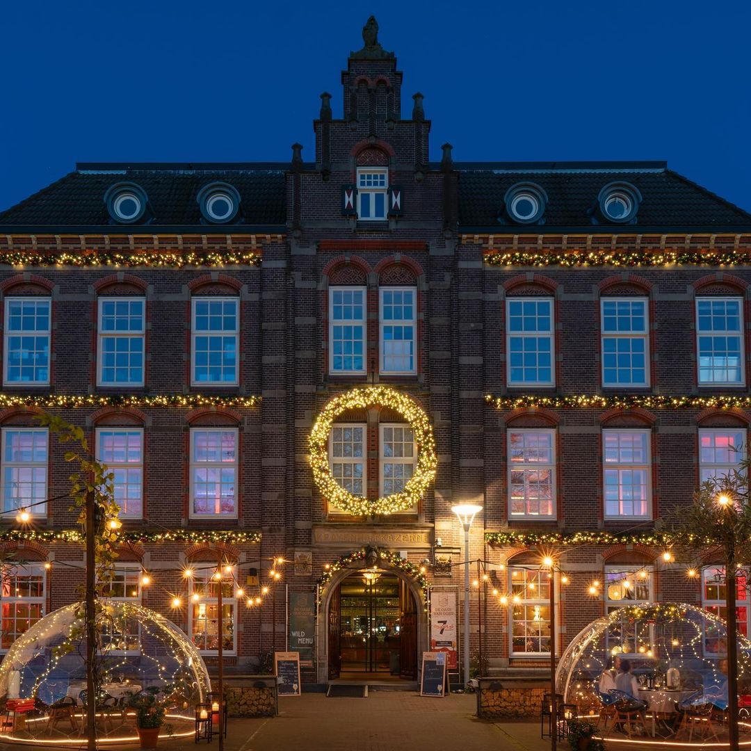 Dining domes in In De Kazerne in Nijmegen