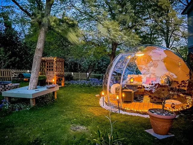 Outdoor pod