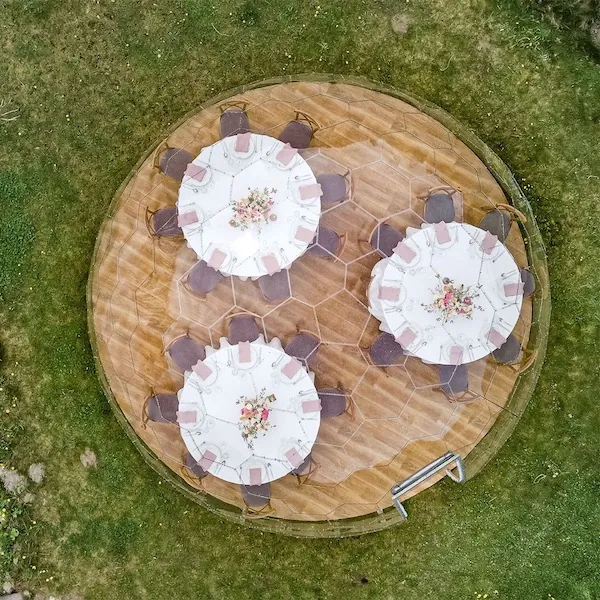 Dining setting in the Hypedome L big geodesic igloo dome