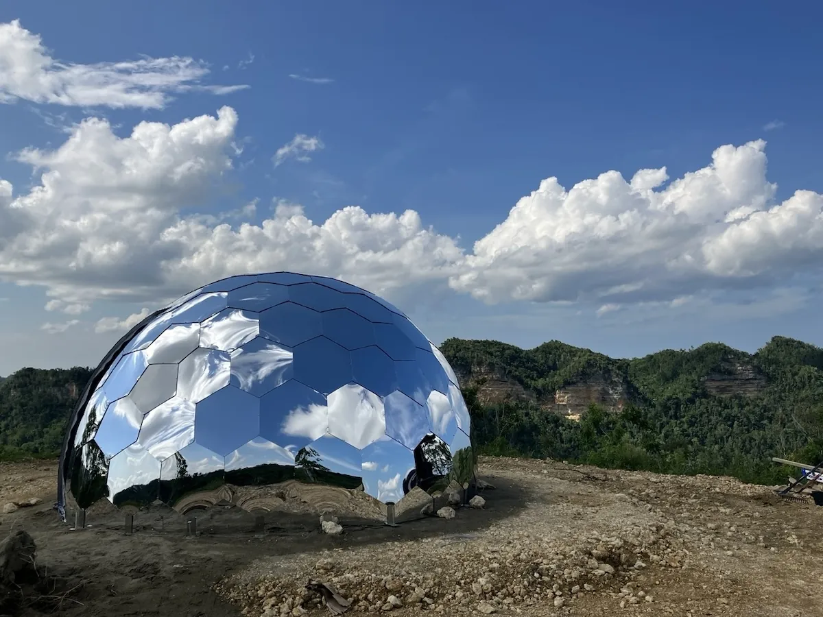 Reflective glmaping dome design