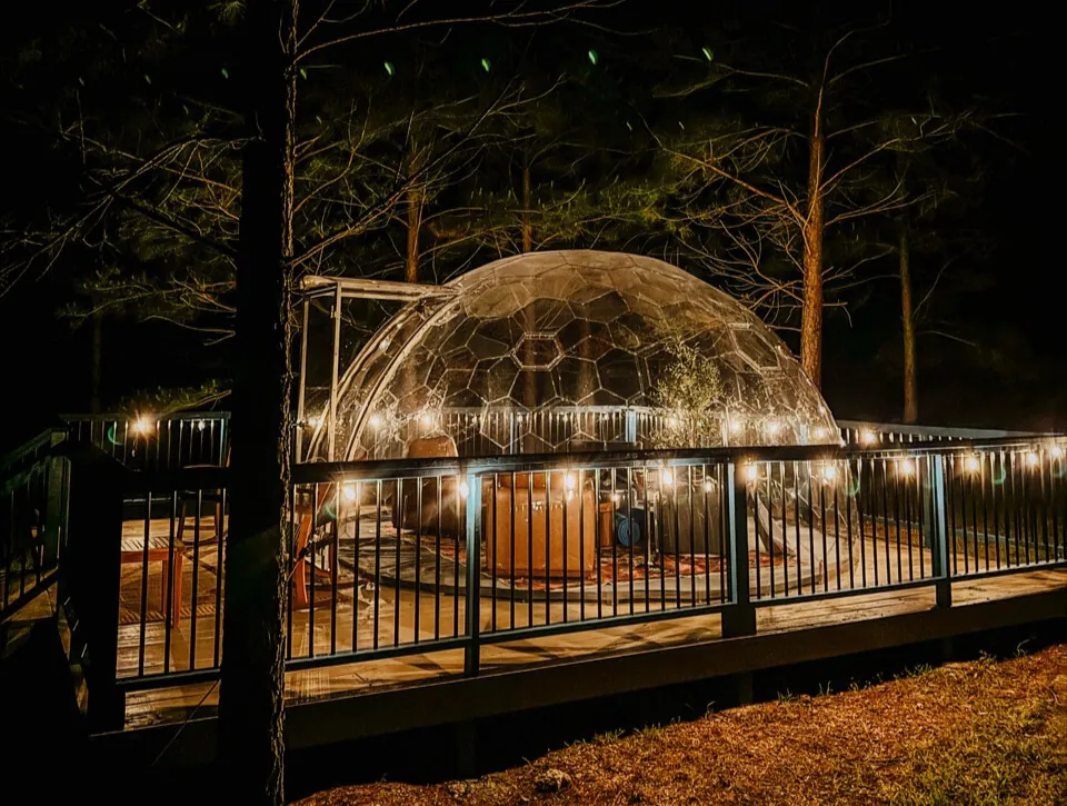 Hypedome Airbnb dome by night at the Misty Blue cabin