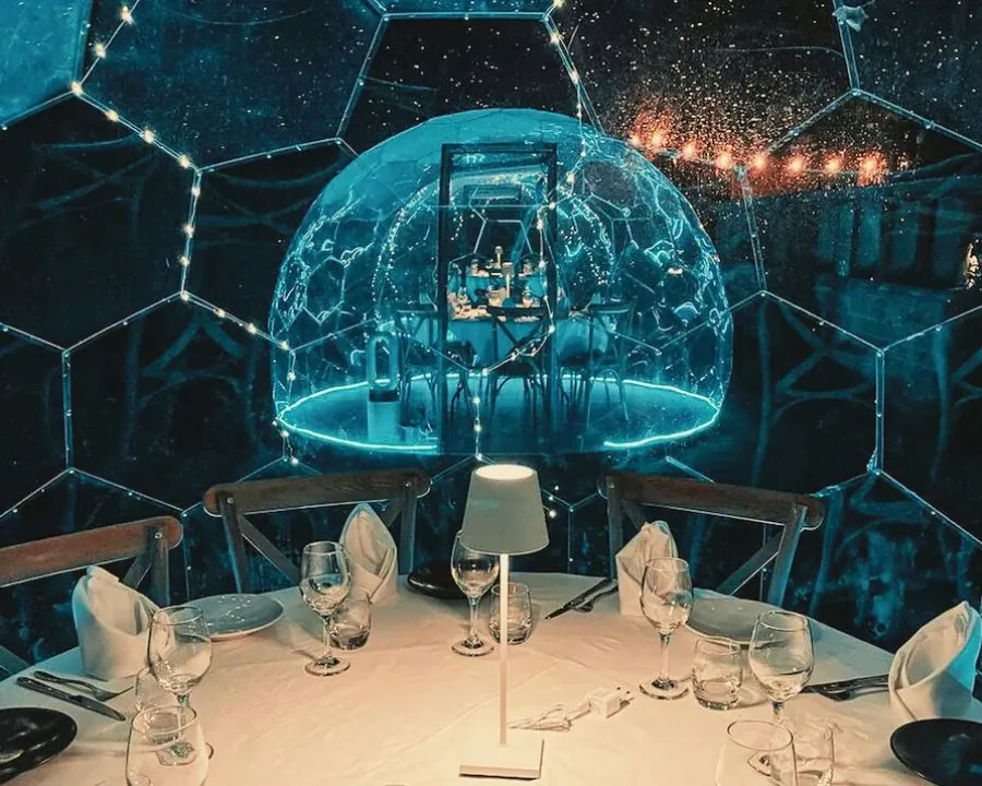 Dining domes for hospitality