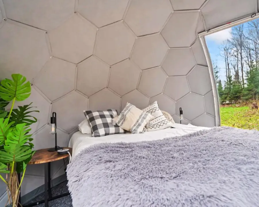 Glamping domes for hospitality businesses