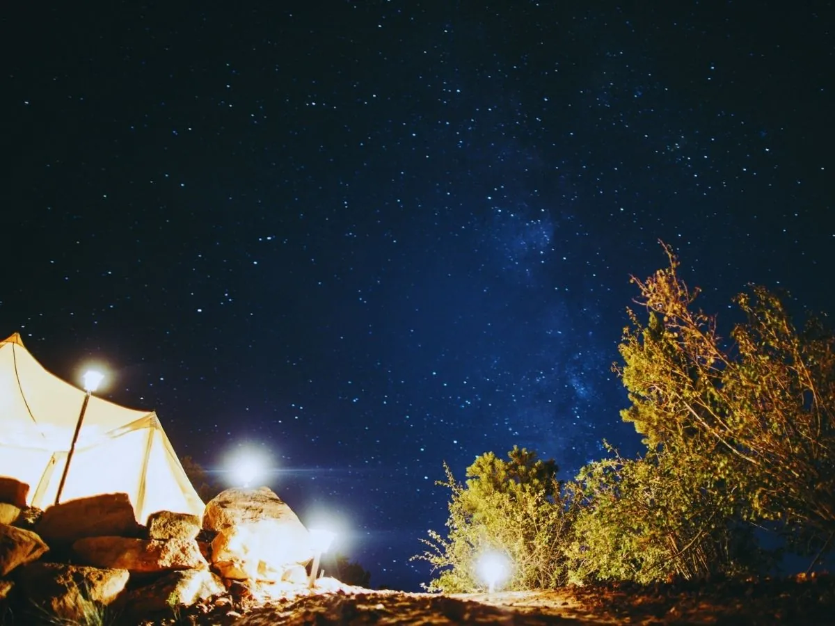 USP of a glamping under the open sky